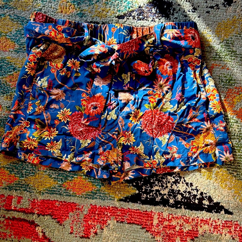 Ortu mens shorts size XL